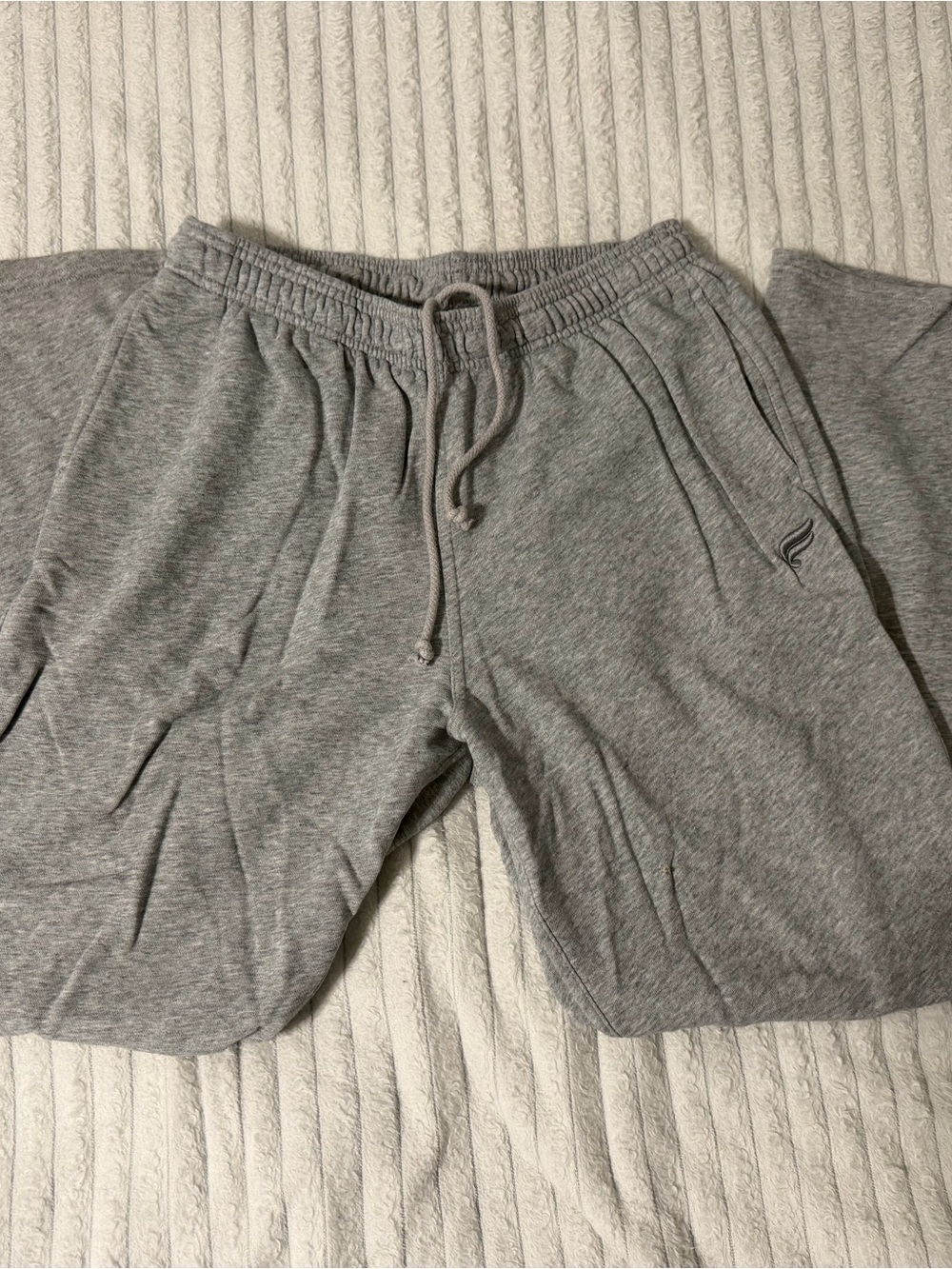 Fabletics Men's Heather Gray Jogger Sweatpants